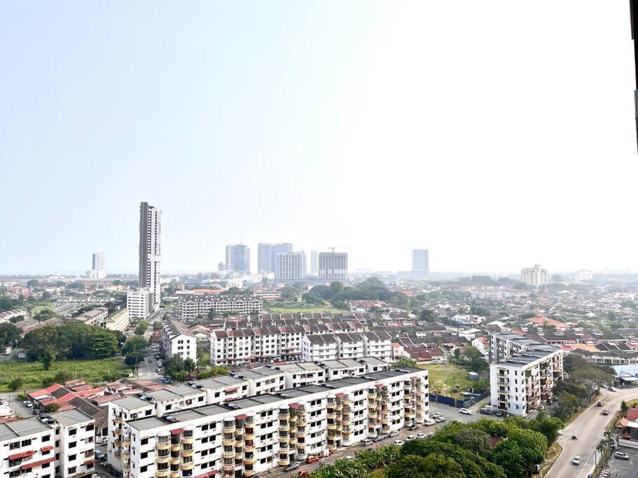 Urban Home-Swimming Pool-City Center Malacca Exterior foto