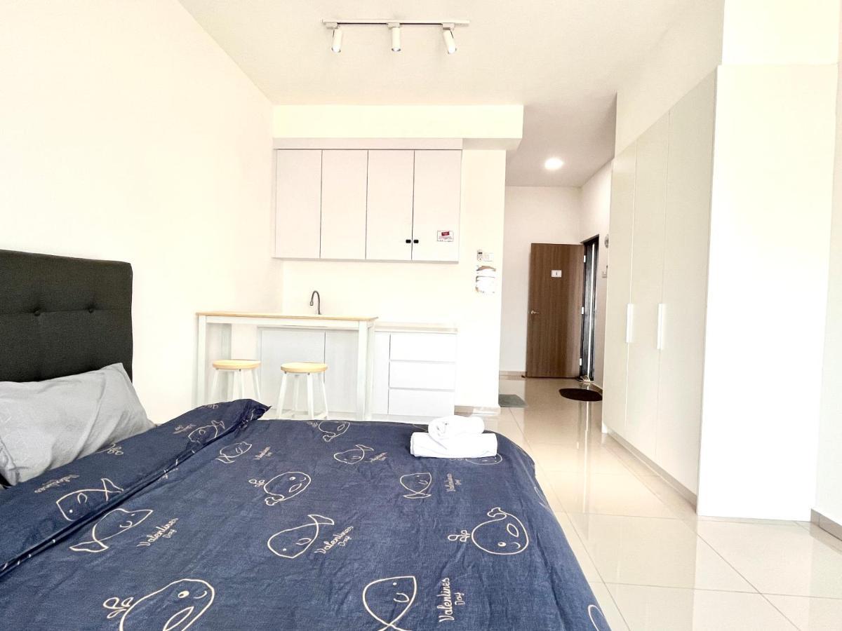 Urban Home-Swimming Pool-City Center Malacca Exterior foto